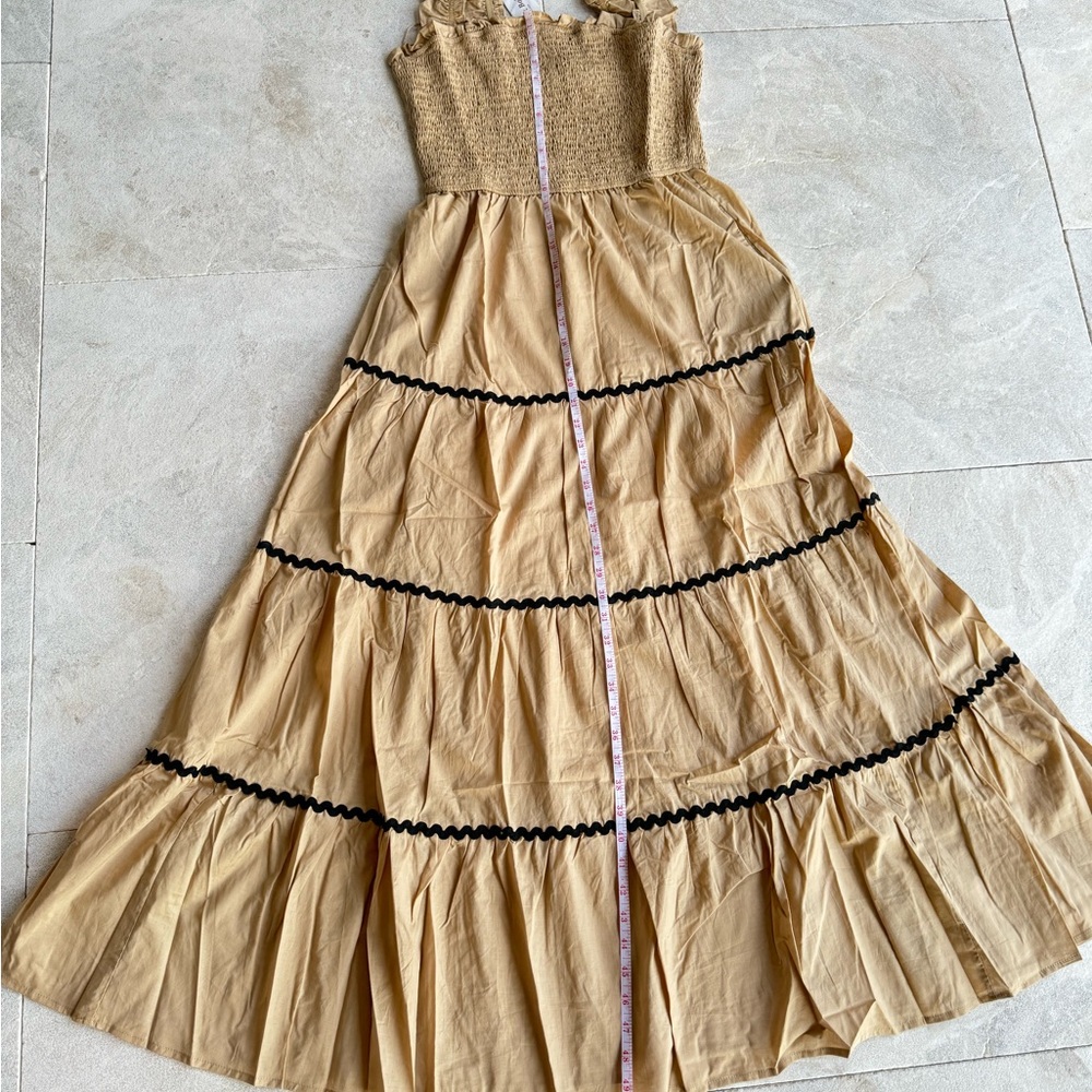 Maxi Dress Color Carmel nude Style trim tiered sleeveless. Brand New - Picture 4 of 11